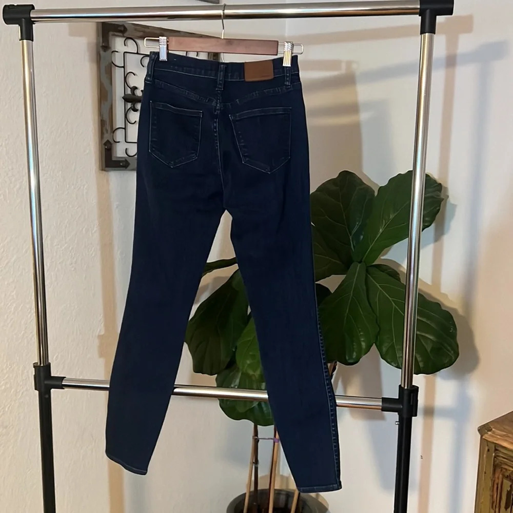 Madewell 10" High-Rise Skinny Jeans in Lydia Wash. Size 26 - Picture 4 of 8
